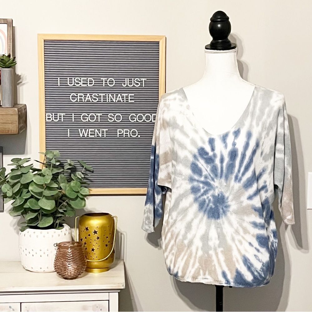 NWT - Angela Blue and Taupe Tie-Dye Knit Blouse - Size S